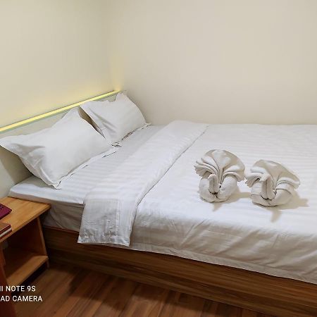 November Hostel Rangun Zewnętrze zdjęcie