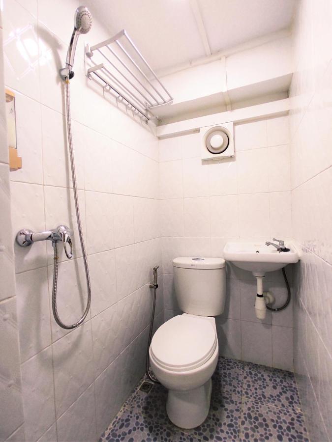 November Hostel Rangun Zewnętrze zdjęcie