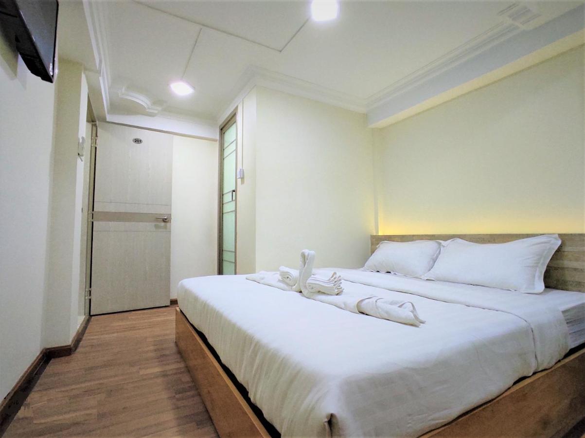 November Hostel Rangun Zewnętrze zdjęcie