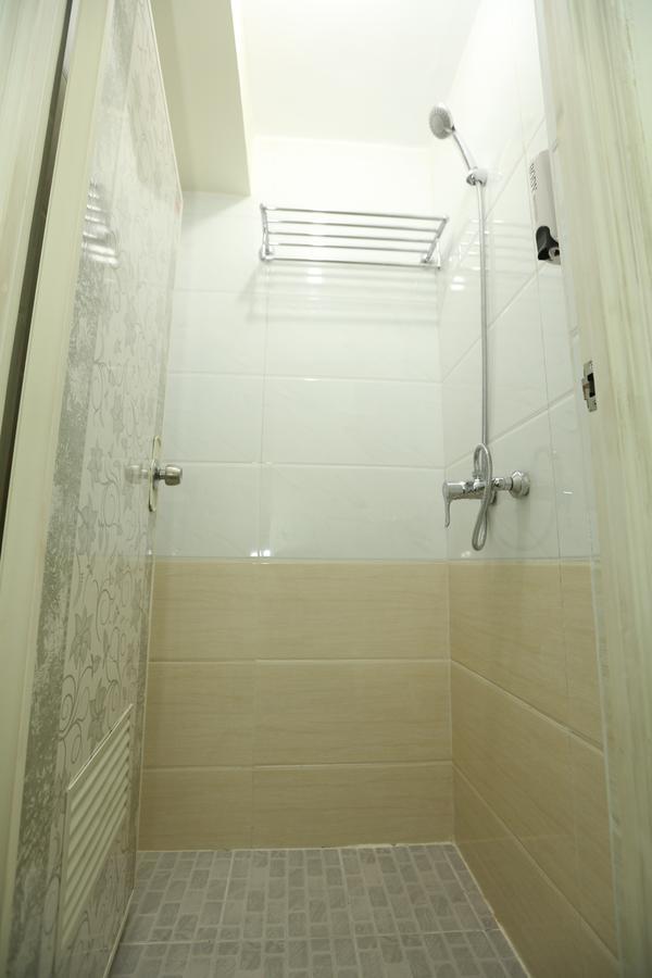 November Hostel Rangun Zewnętrze zdjęcie