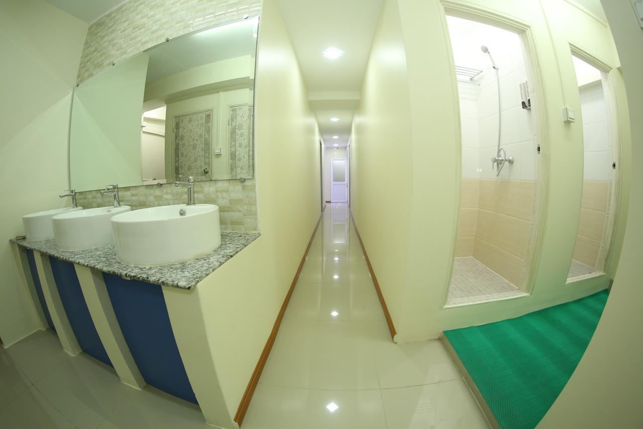 November Hostel Rangun Zewnętrze zdjęcie